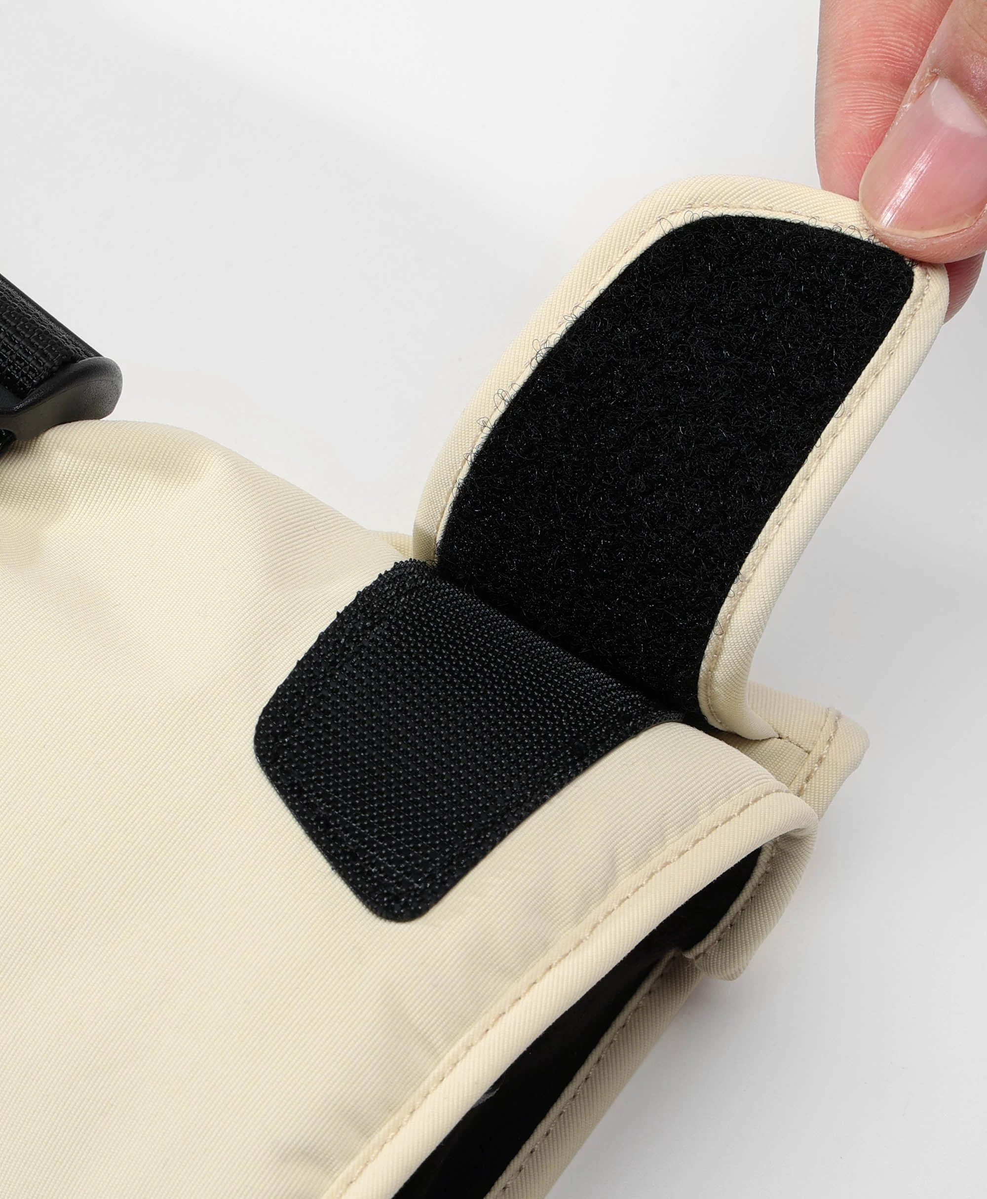 Calgary Heated Gloves 2.0 - Image 16